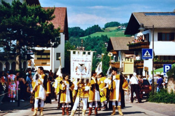 032 18. Oswald von Wolkensteinritt in Voels am Schlern